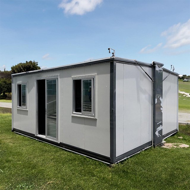 Customizable Portable Expandable House Living Spaces