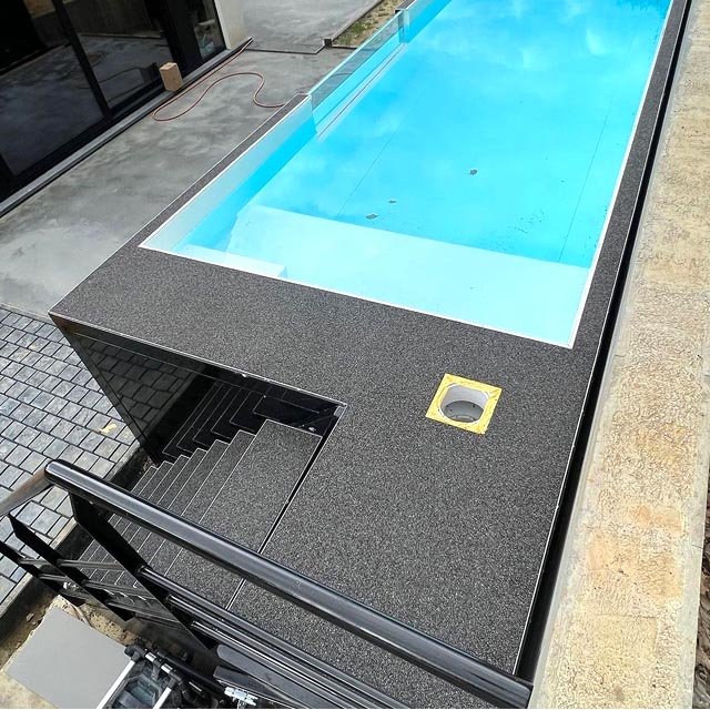 Versatile & Space-Saving: A Portable Swimming Pool Solution for Any Setting