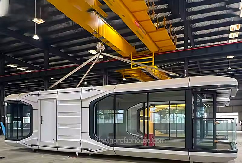 The Innovative Design of Capsule House